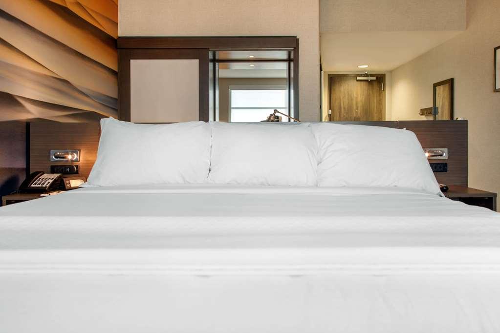 Cambria Hotel Manchester South Windsor Room photo