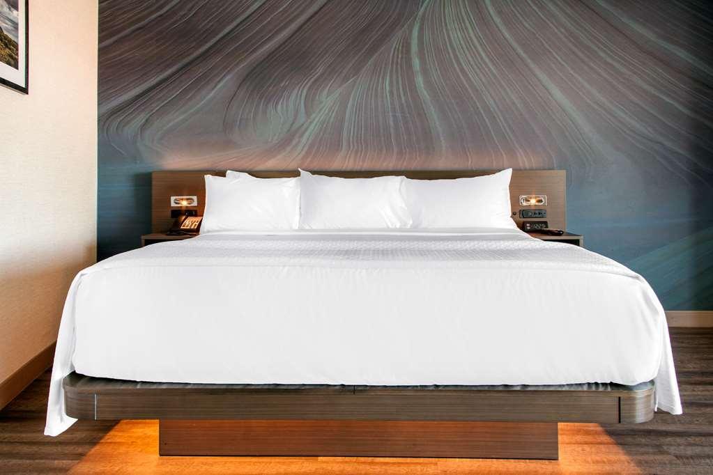 Cambria Hotel Manchester South Windsor Room photo
