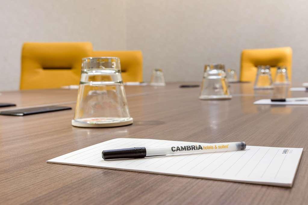 Cambria Hotel Manchester South Windsor Facilities photo