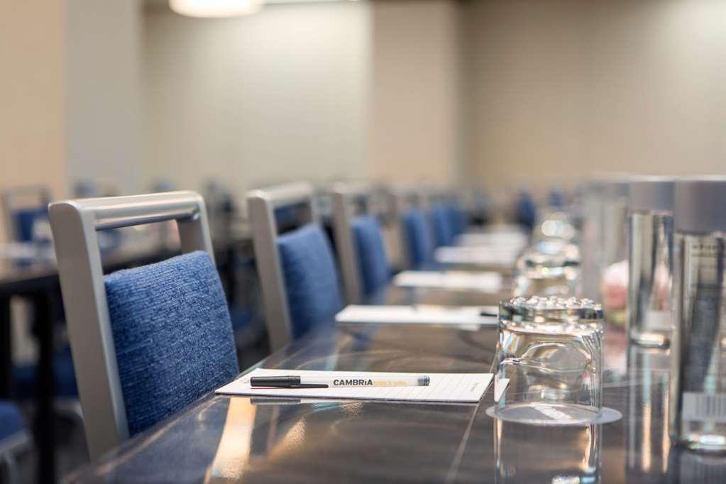 Cambria Hotel Manchester South Windsor Facilities photo