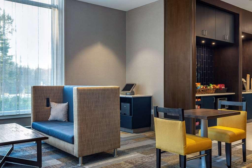 Cambria Hotel Manchester South Windsor Facilities photo