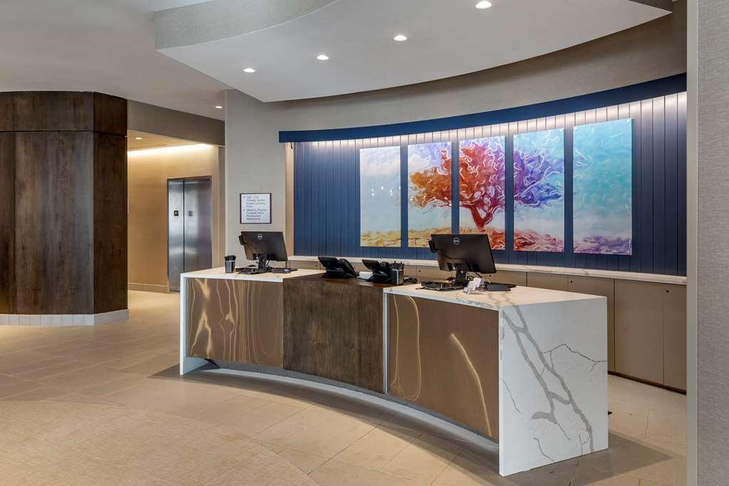 Cambria Hotel Manchester South Windsor Interior photo