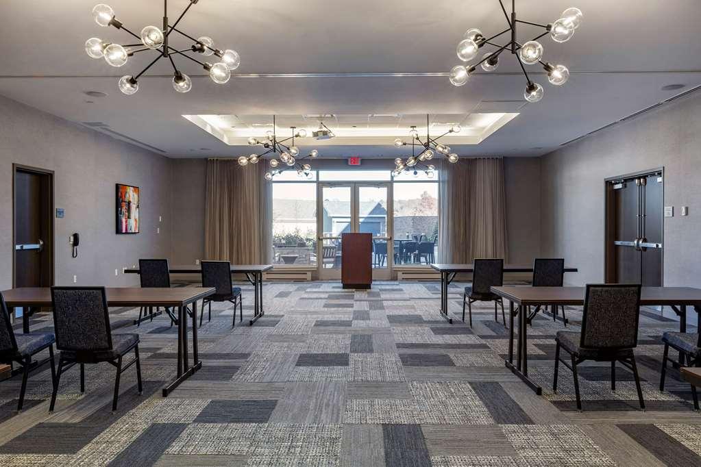 Cambria Hotel Manchester South Windsor Facilities photo